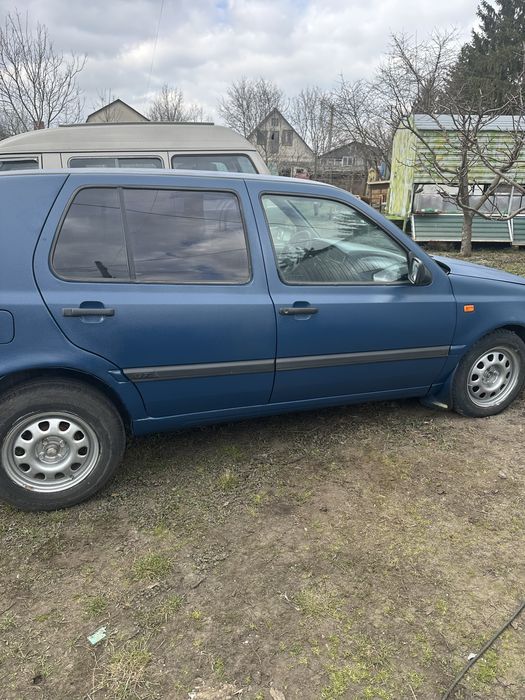Автомобіль Гольф3