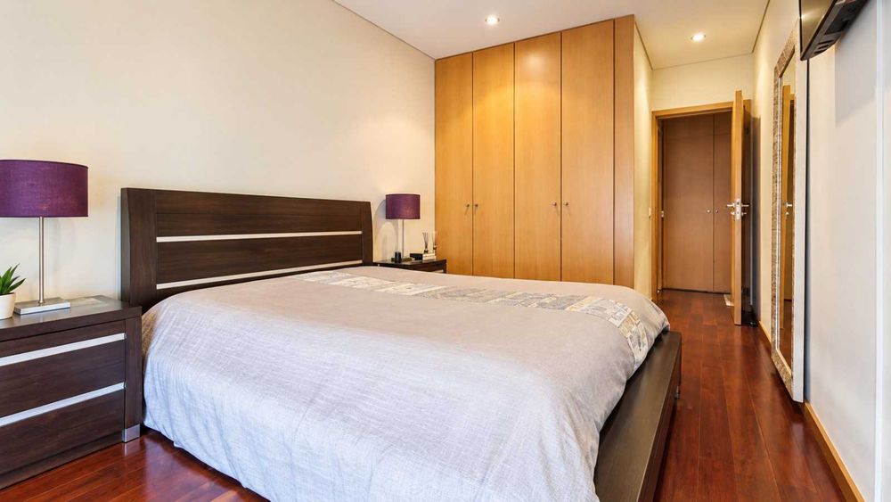 Apartamento T1 com varanda e garagem fechada, Póvoa de Varzim
