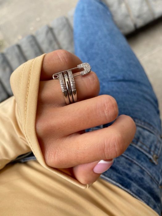 Каблучка в стилі apm monaco