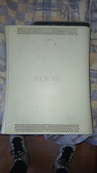 Xbox 360 com Controle + 16 Jogos Originais - Pronto para Jogar!