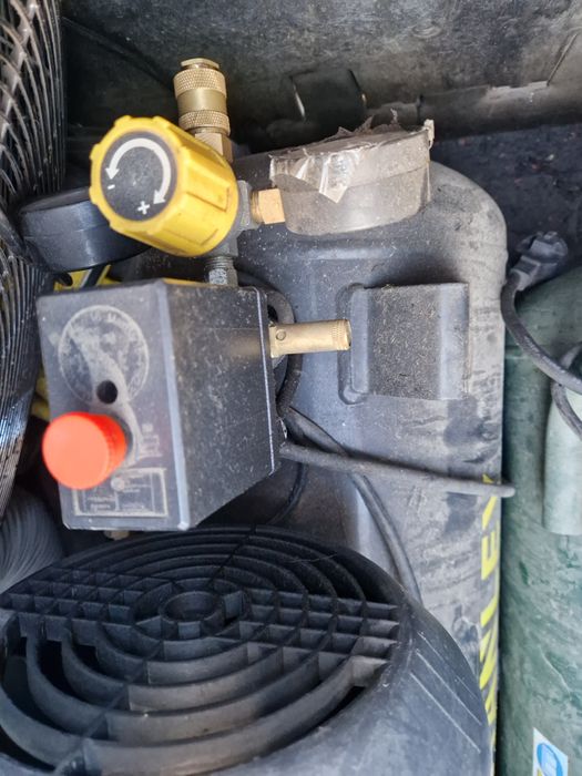 Kompresor Stanley Fatmax 10 bar/50l/V2/ drugi na części