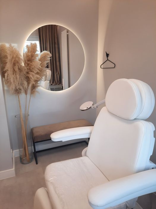 Wynajmę stanowisko do manicure