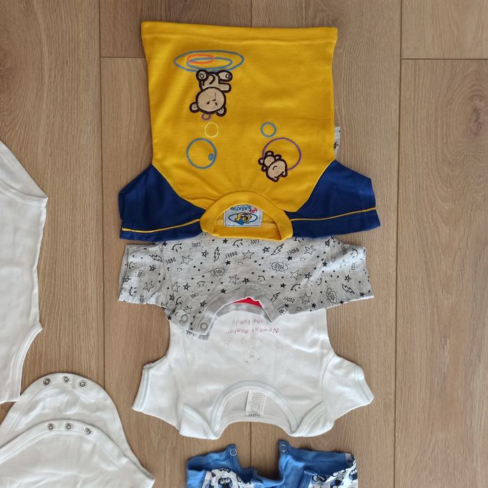 Zestaw paka body, koszulki krótki rękaw, rozmiar 62