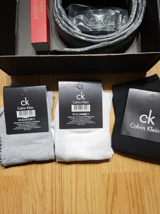 Sprzedam zestaw Calvin Klein