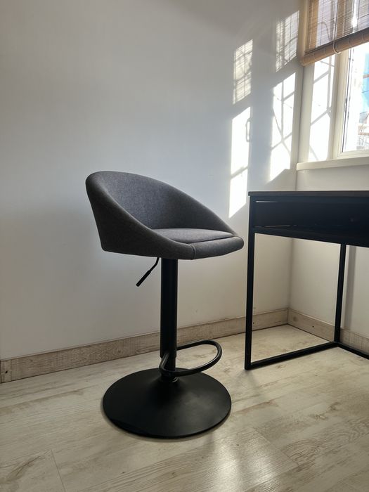 Барний стілець Taulov