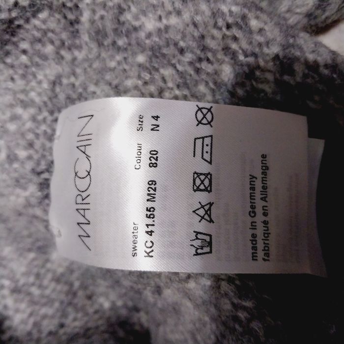 Безшовний невагомий светр Marc Cain,