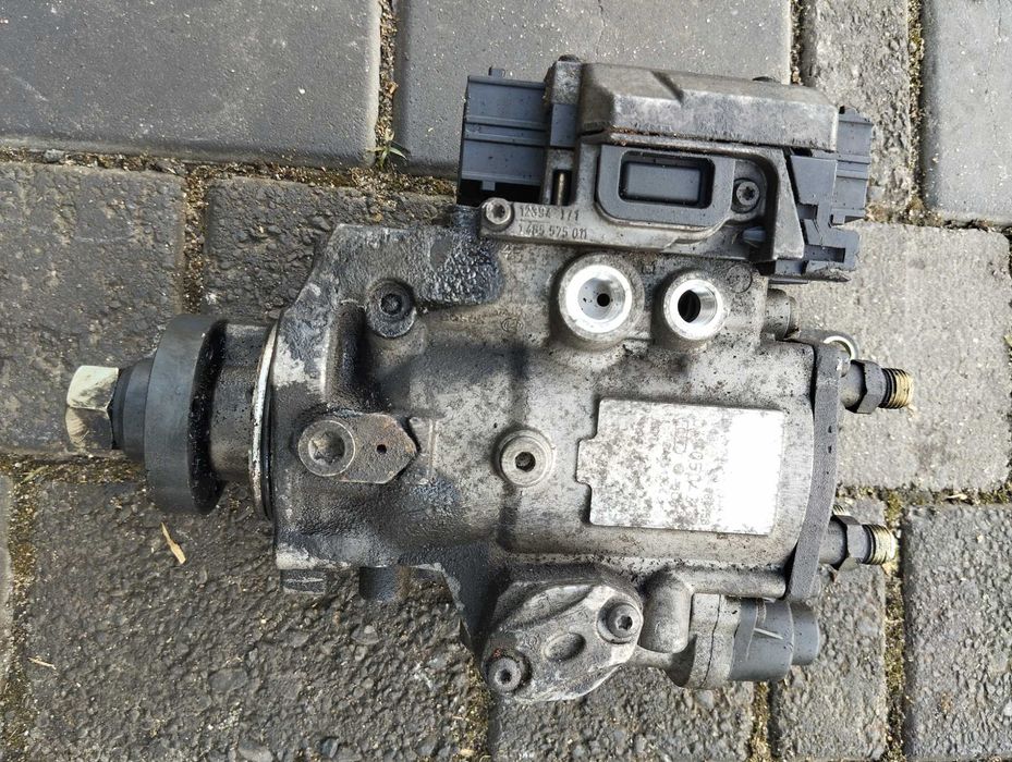 Паливний насос ТНВД Opel Astra G Vectra B Zafira A 2.0 DTI 0470504015