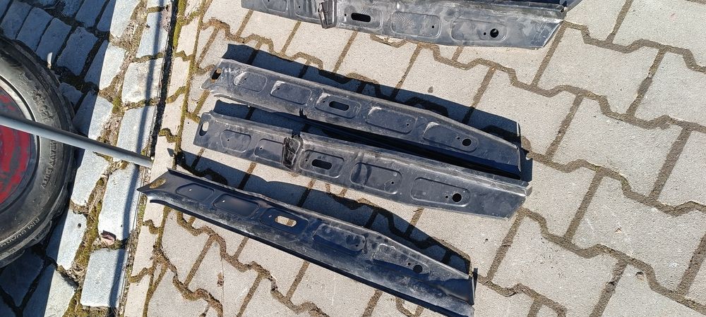 Fiat 126p progi wewnętrzne nowe oryginalne