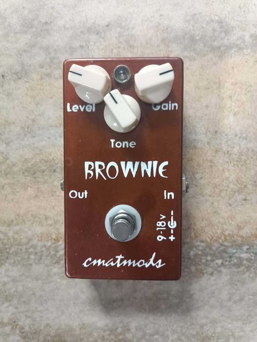 Efekt gitarowy Brownie CMATMODS
