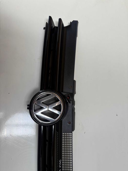 grill/atrapa volkswagen golf 4
