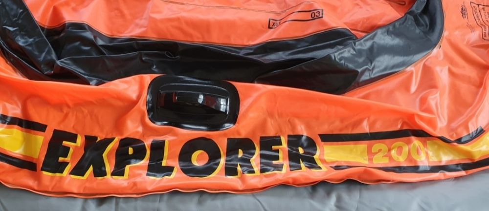 Barco insuflável Explorer 200