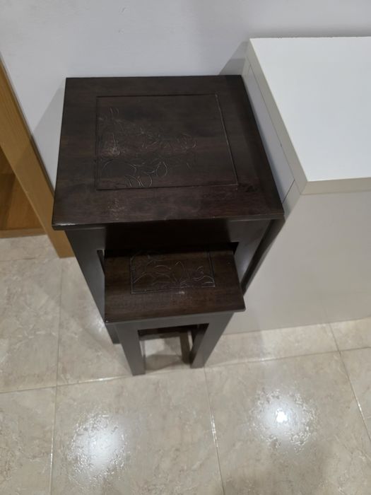 Conj. 2 mesas de apoio