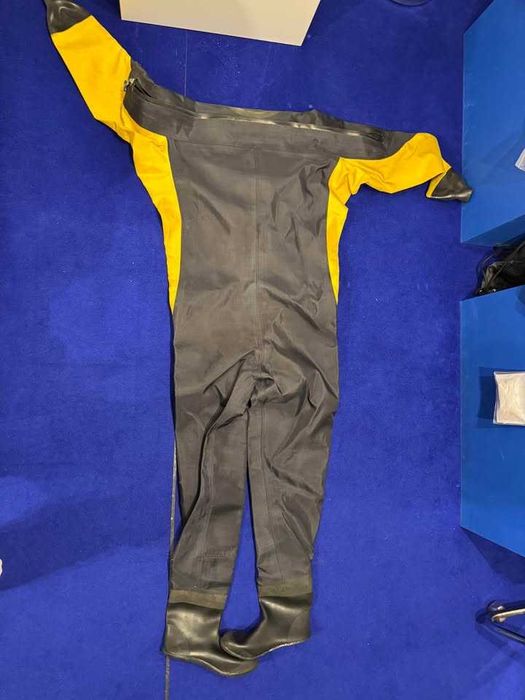 Suchy skafander Aquionpro