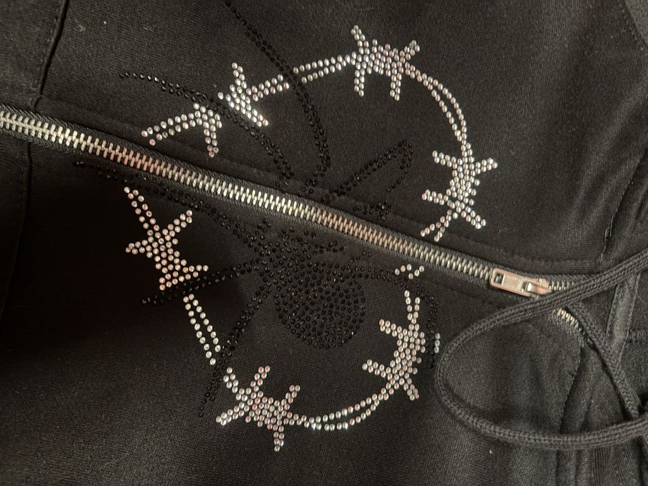 Bluza z diamencikami