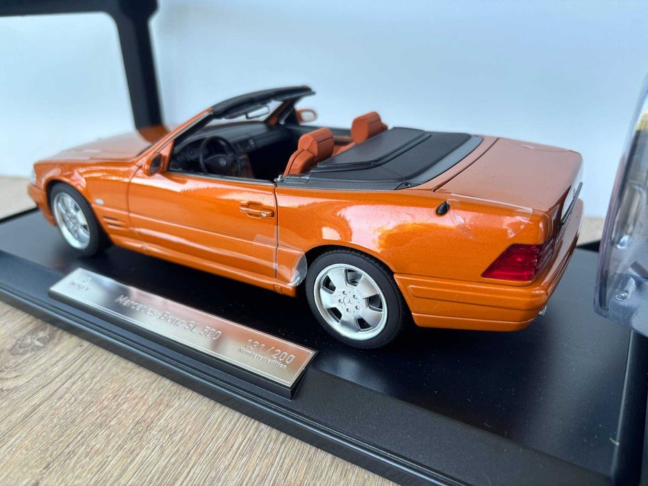 Mercedes-Benz SL 500 R129 1999 (Orange Metallic) Norev 1:18: 5 699