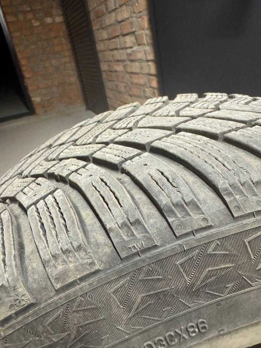 Оригінальні диски BMW Style 421 R18 з зимовою гумою на БМВ Ф22,30,32,36 BMW F30,31,32,36
