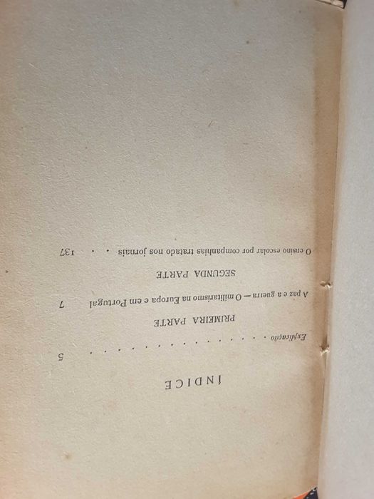 Obras de e sobre Homem Cristo