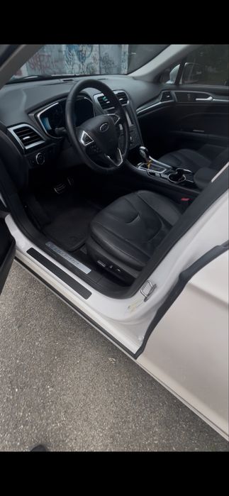 Ford Fusion розетка + гибрид + титаниум