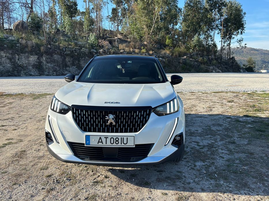 Peugeot 2008 1.2 gt — photo 3