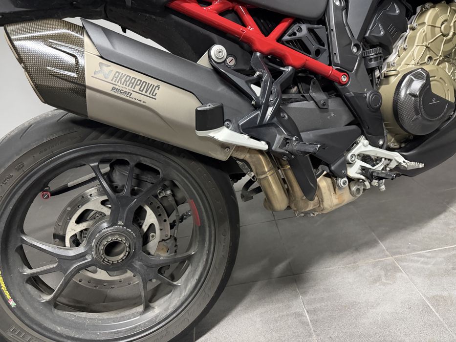 Ducati Multistrada V4 Pikes Peak full  linha completa Akrapovic