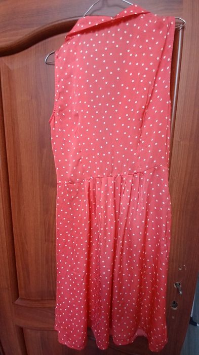 Sukienka koralową w białe grochy 40 kappahl