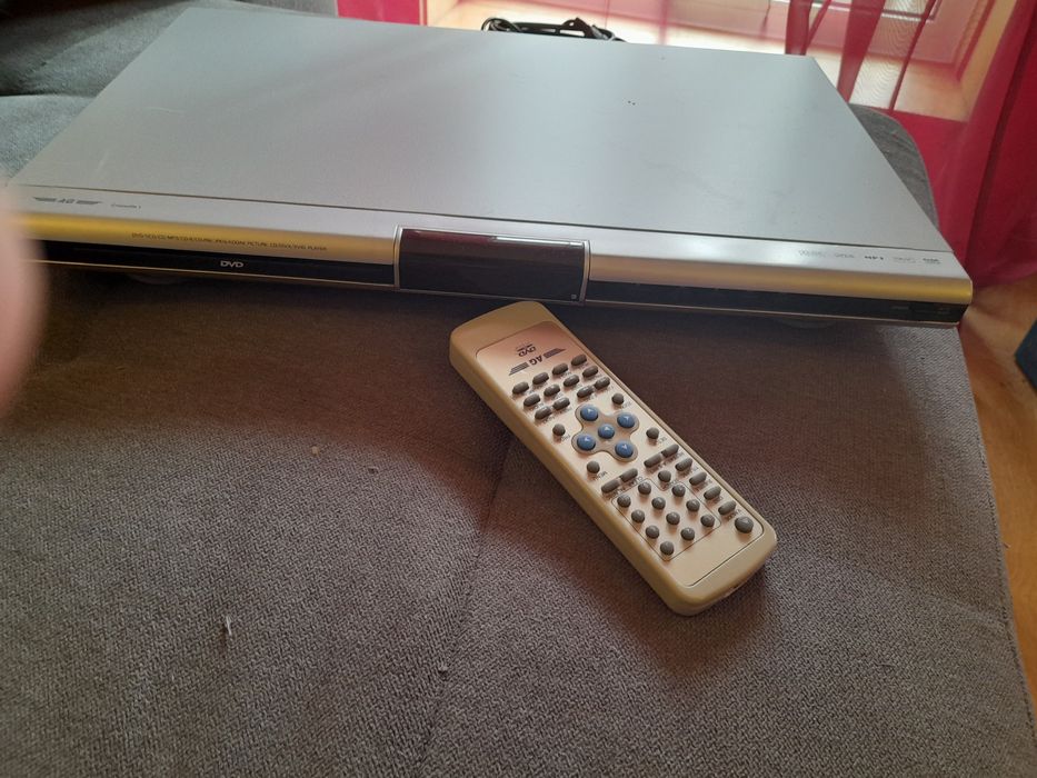 Leitor de DVD em bom estado64586219421187123