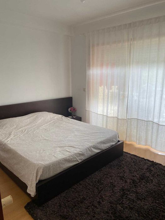 Apartamento T2 com suite casa de banho privada e quarto de vestir