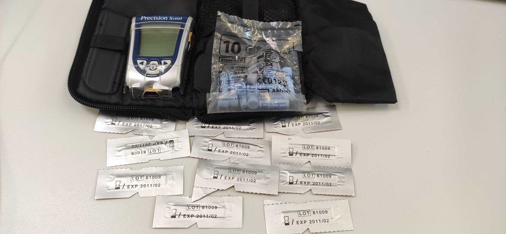 Medido de Glucose no Sangue - Aboutt Precision Xceed
