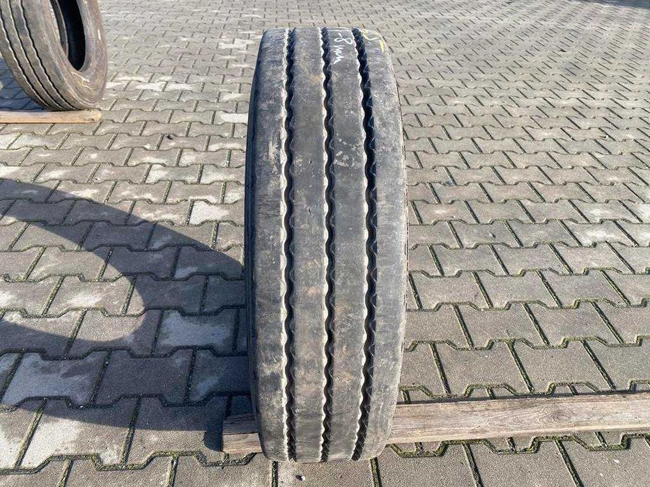 Opona ciężarowa używana napęd 215/75R17.5 SEMPERIT RUNNER T2 / 7-8mm