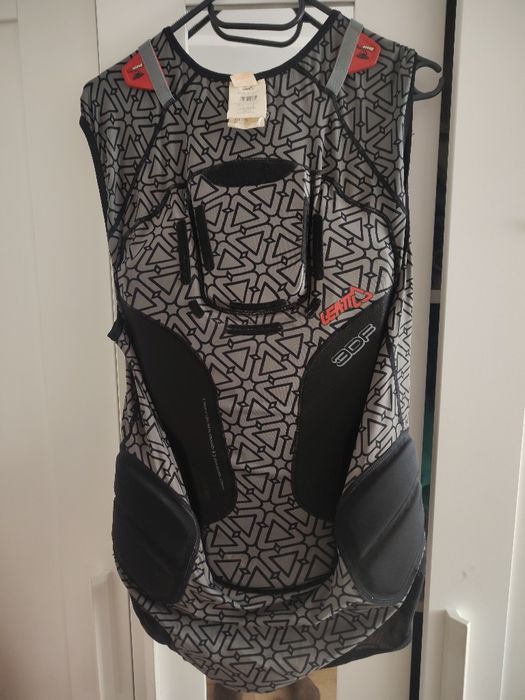Buzer zbroja na motor rower Leatt rozmiar L/XL