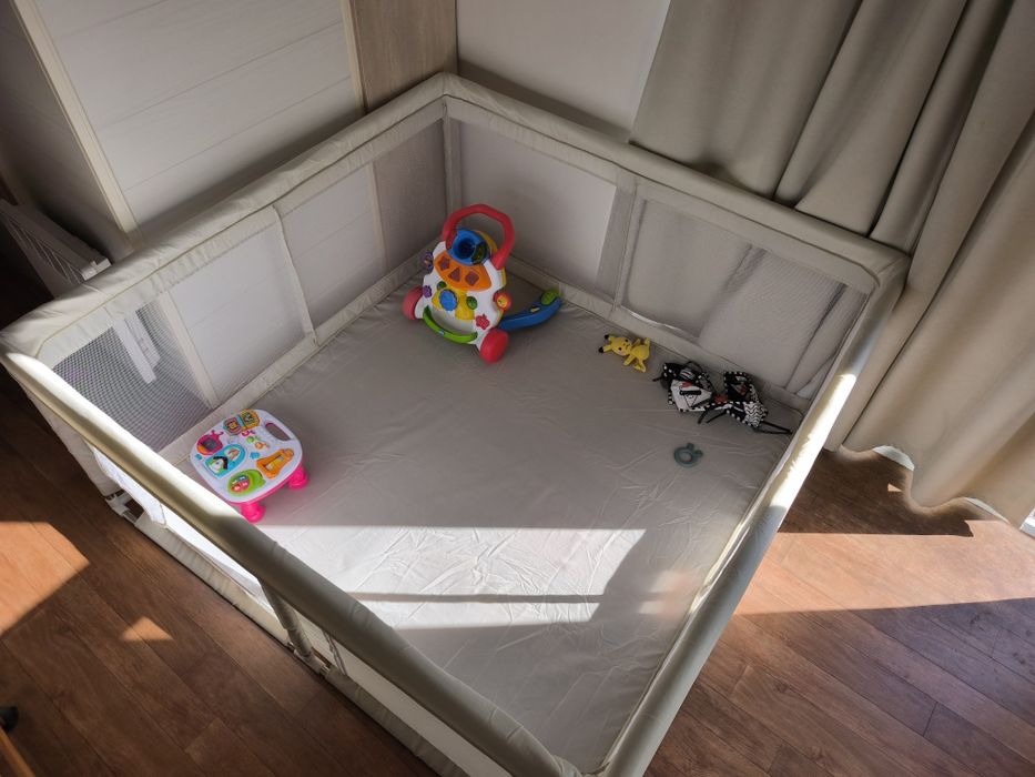 Parque bebé (150*150)cm excelente estado