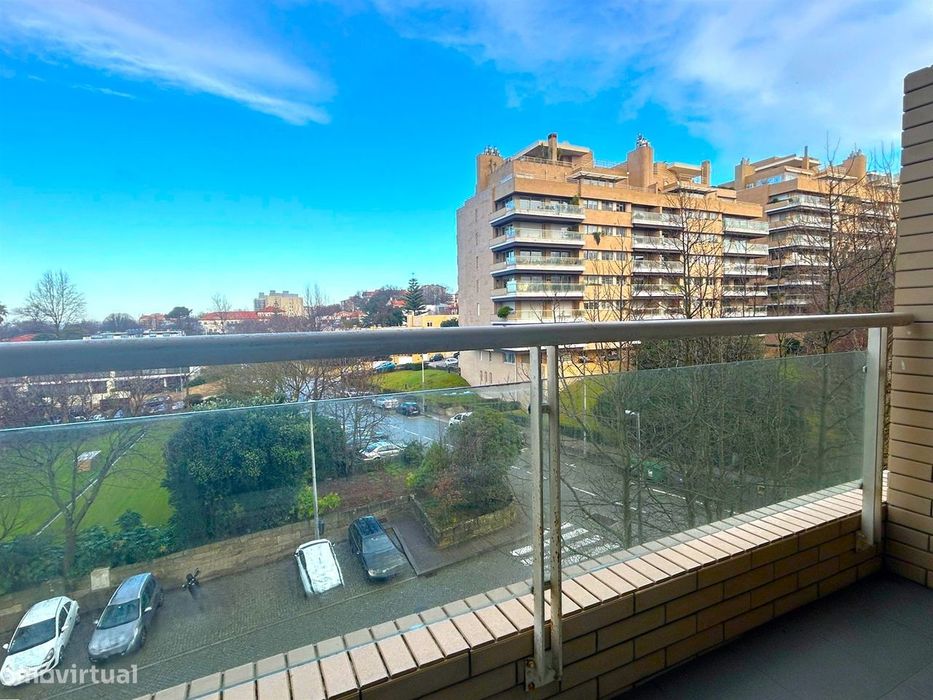 T1+1 c/ varanda nos Pinhais da Foz c/ Segurança 24h