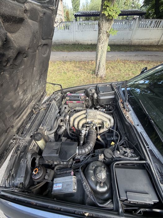 BMW E34 525 1990г
