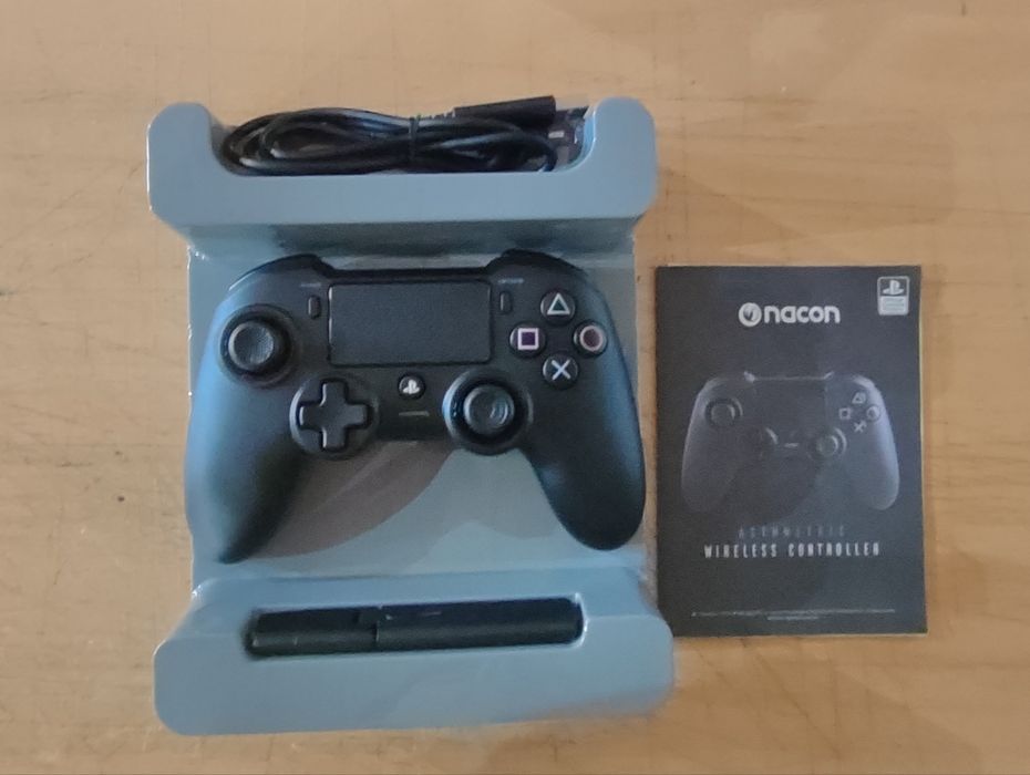 Vendo PS4 Nacon Asymmetric Wireless Controller