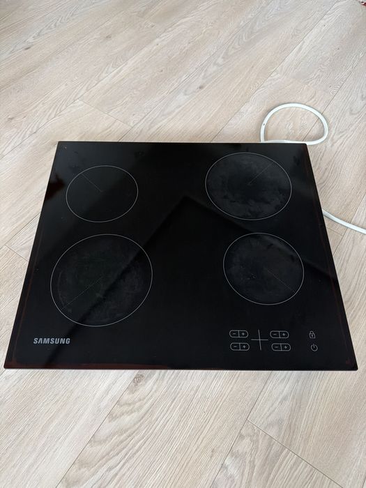 Варильна поверхня Samsung C61R2AEE/BWT