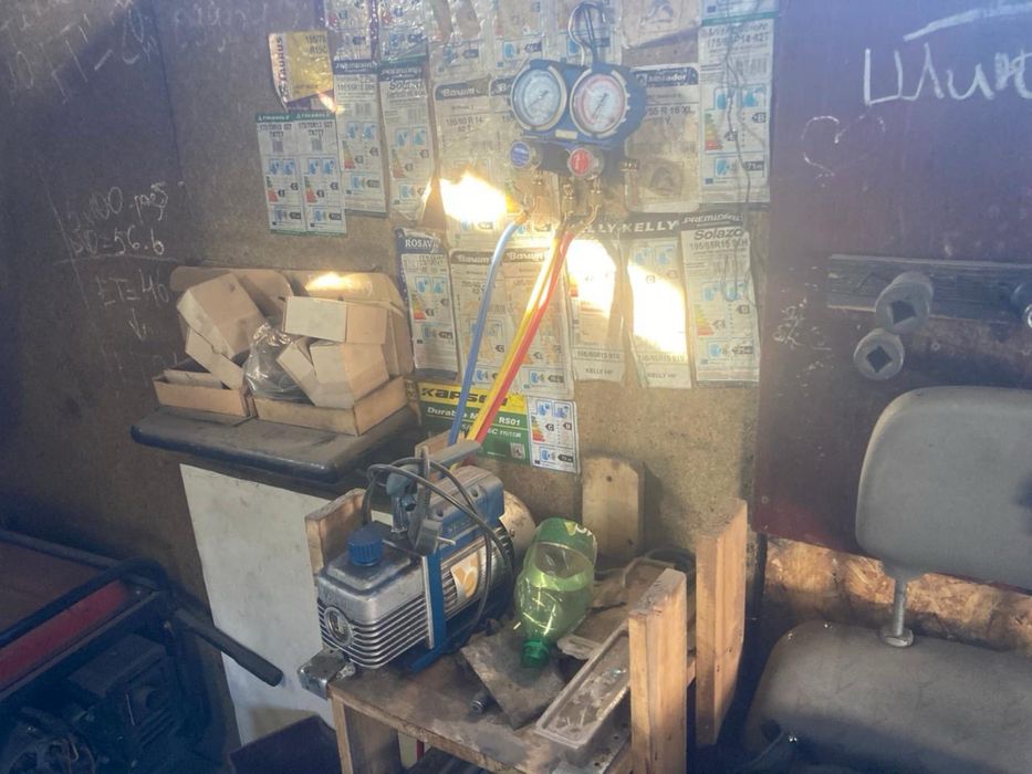 Продам приміщення під шиномонтаж