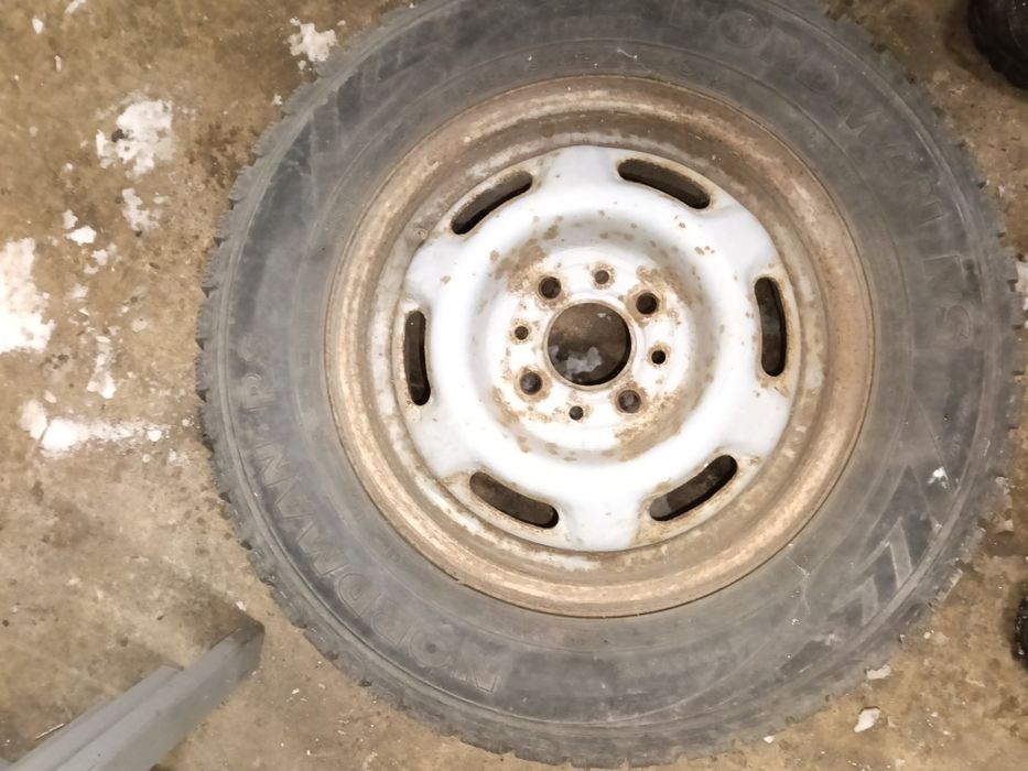 Шини зимові резина 175/70/13 NORDMAN RS