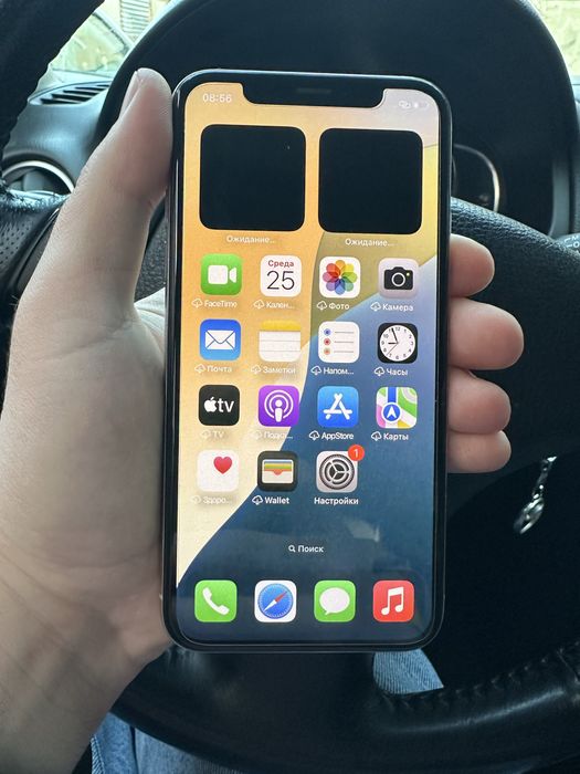Продам Iphone XS 64