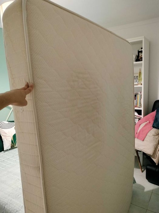 Colchão de cama de casal