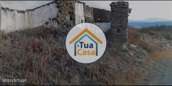 Terreno com Ruína em Almodôvar