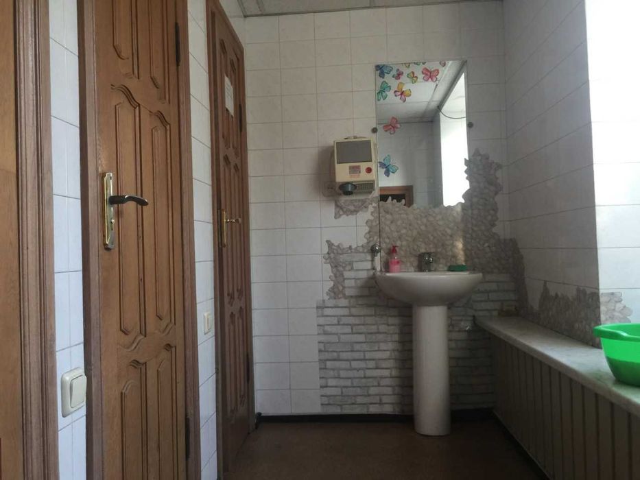 Сдам офис 13.5м на 3ст.Люст.дор
