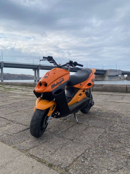 Malaguti F15 на воде. 70сс.