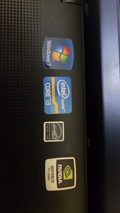 Laptop Sony I3 4GB RAM