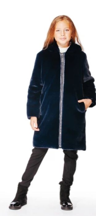 Шубка для дівчаток Lukas Kids з серцем ззаду 140 см