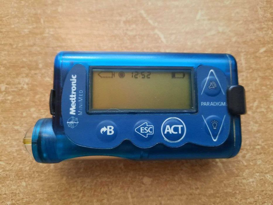 Інсулінова помпа б/у ММТ-754 paradigm veo, продам.