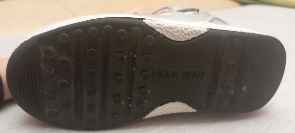 Buty zimowe Moon Boot rozm. 30