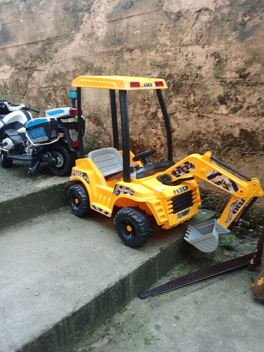 Selling this battery-powered machine64741088242179121