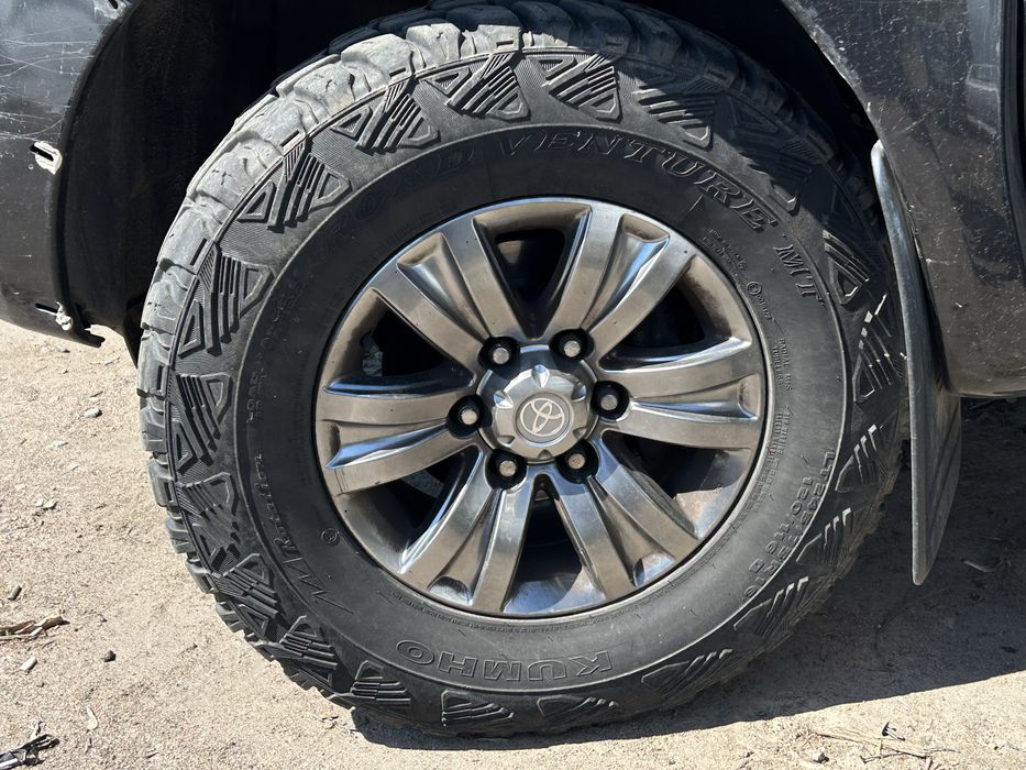 Toyota Hilux 2008 року 3.0 дизель