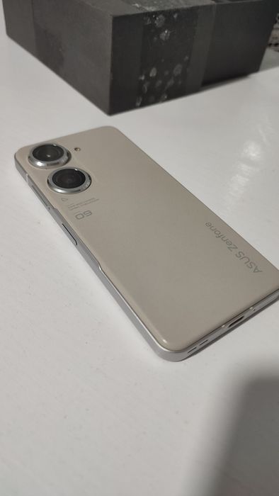 Asus ZenFone 9 8/128