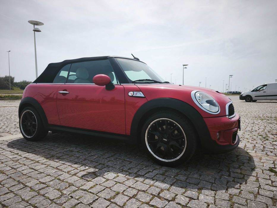 Mini Cooper s cabrio n18435349285451878403
